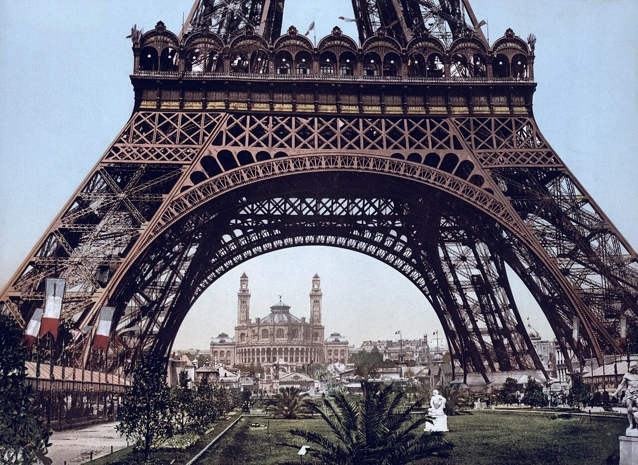 The Eiffel Tower at the 1889 fair: a “temporary” structure