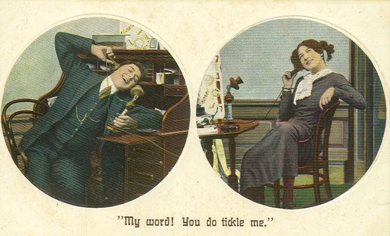 A street on a postcard of the 1910s: the world we know from cards